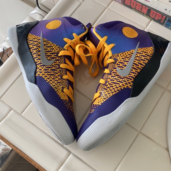 Nike Kobe 9 Elite Showtime - Picture 8 of 10
